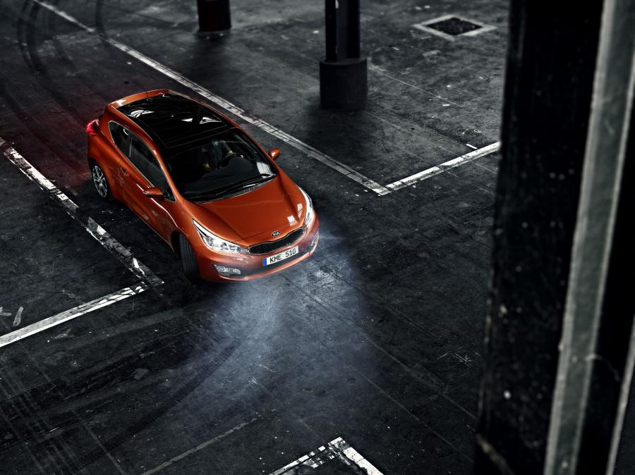  Kia pro_cee&rsquo;d 2013 года  (фото 18 из 51)